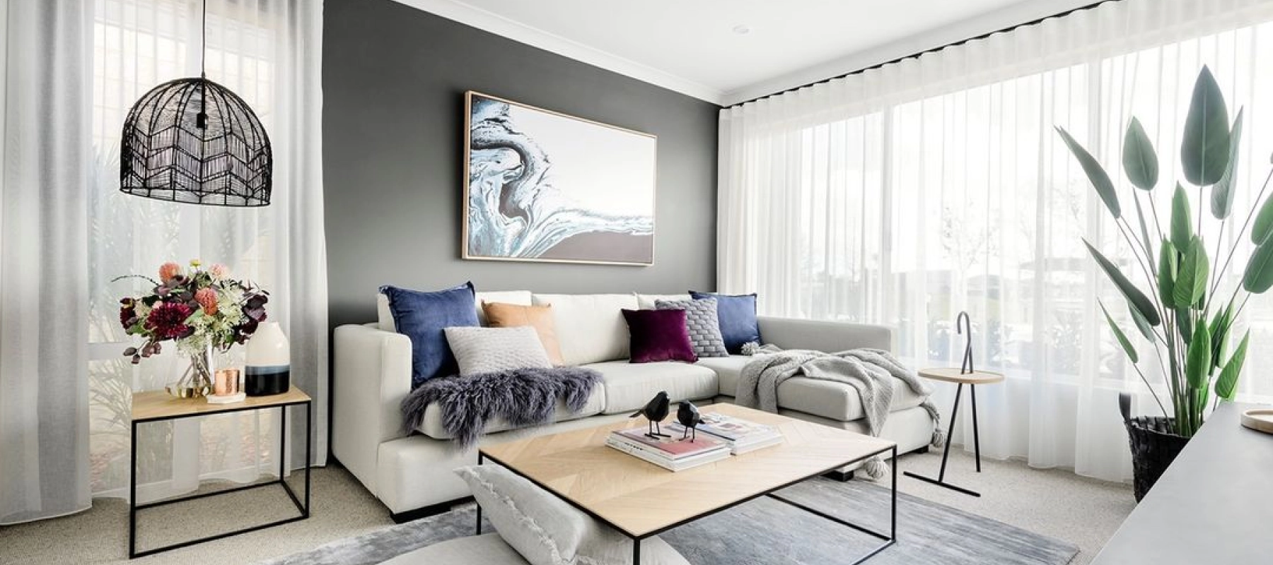 What are the best type of living room blinds